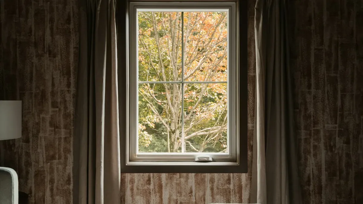 dimension fenetre standard chambre — Dimension fenêtre standard chambre : comprendre et agir
